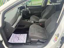 Volkswagen Golf eTSI MHEV Style 