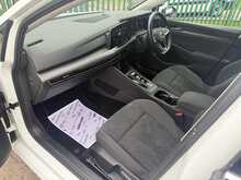 Volkswagen Golf eTSI MHEV Style 