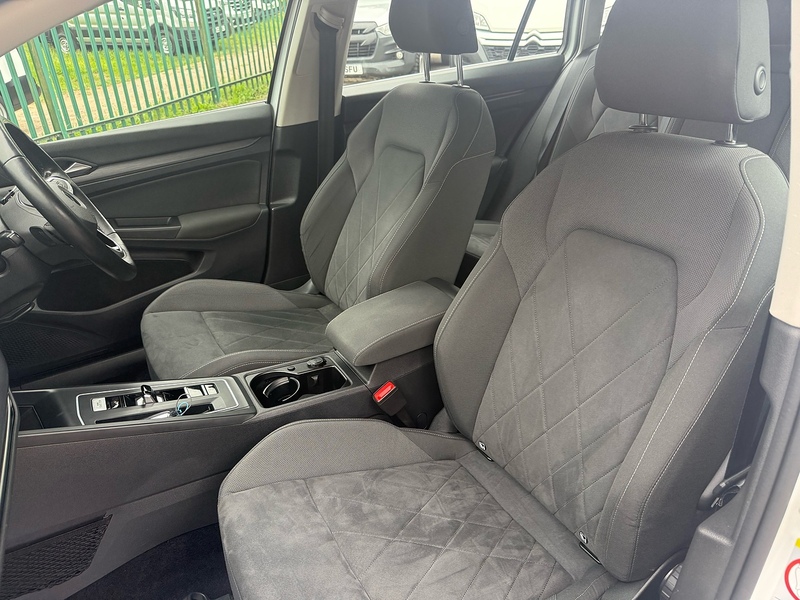 Volkswagen eTSI MHEV Style Estate 1.5 Automatic Petrol Hybrid