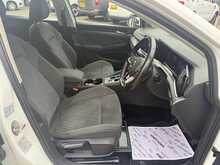 Volkswagen Golf eTSI MHEV Style 