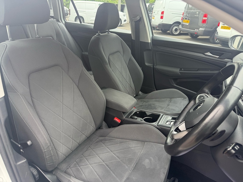 Volkswagen eTSI MHEV Style Estate 1.5 Automatic Petrol Hybrid