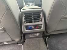 Volkswagen Golf eTSI MHEV Style 