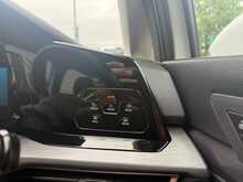 Volkswagen Golf eTSI MHEV Style 