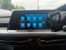 Volkswagen Golf eTSI MHEV Style 