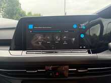 Volkswagen Golf eTSI MHEV Style 