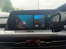 Volkswagen Golf eTSI MHEV Style 