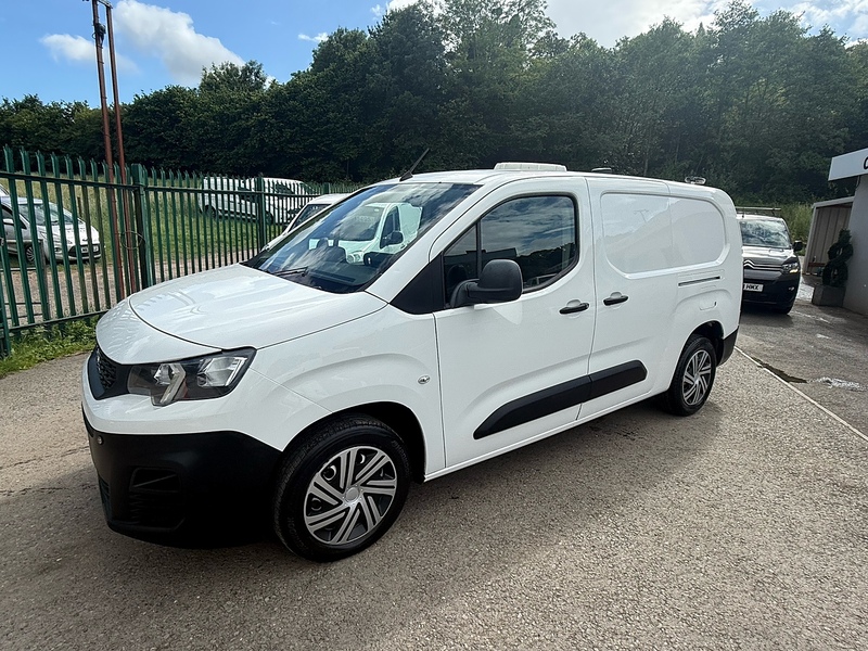 Peugeot 1.6 BlueHDi 950 S Long Panel Van 6dr Diesel Manual LWB Euro 6 (s/s) (100 bhp)