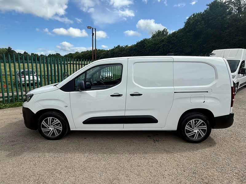 Peugeot 1.6 BlueHDi 950 S Long Panel Van 6dr Diesel Manual LWB Euro 6 (s/s) (100 bhp)