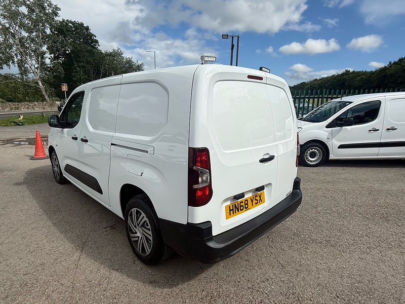 Peugeot 1.6 BlueHDi 950 S Long Panel Van 6dr Diesel Manual LWB Euro 6 (s/s) (100 bhp)