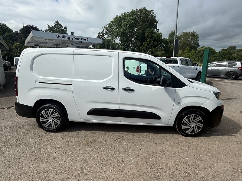 Peugeot 1.6 BlueHDi 950 S Long Panel Van 6dr Diesel Manual LWB Euro 6 (s/s) (100 bhp)