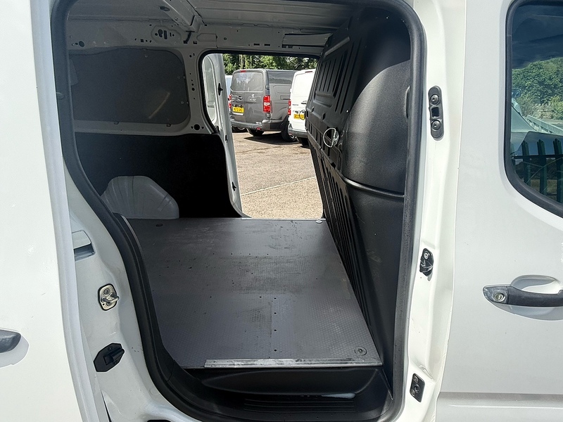 Peugeot 1.6 BlueHDi 950 S Long Panel Van 6dr Diesel Manual LWB Euro 6 (s/s) (100 bhp)
