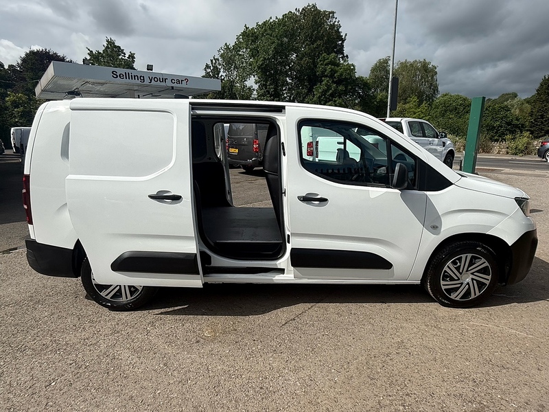 Peugeot 1.6 BlueHDi 950 S Long Panel Van 6dr Diesel Manual LWB Euro 6 (s/s) (100 bhp)