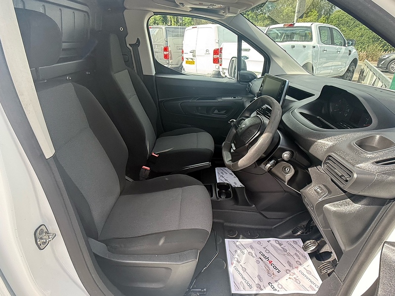 Peugeot 1.6 BlueHDi 950 S Long Panel Van 6dr Diesel Manual LWB Euro 6 (s/s) (100 bhp)