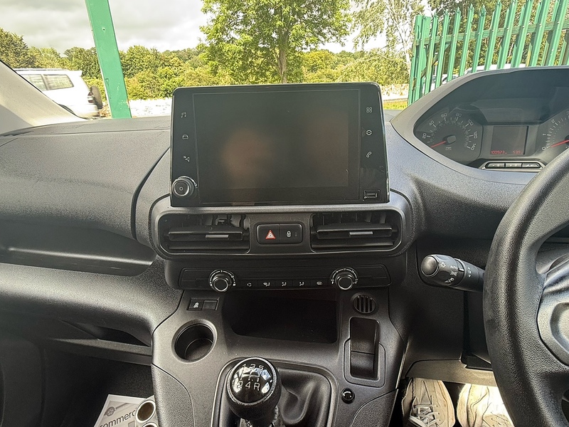 Peugeot 1.6 BlueHDi 950 S Long Panel Van 6dr Diesel Manual LWB Euro 6 (s/s) (100 bhp)