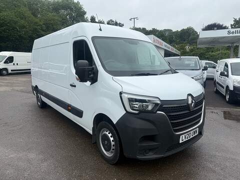 2.3 dCi 35 Business Panel Van 4dr Diesel Manual FWD LWB Medium Roof Euro 6 (135 ps)