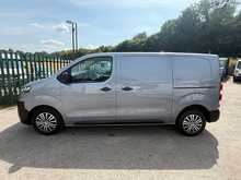 Vauxhall Vivaro Turbo D 2900 Dynamic 