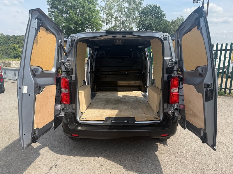 Vauxhall 1.5 Turbo D 2900 Dynamic Panel Van 6dr Diesel Manual L1 H1 Euro 6 (s/s) (100 ps)