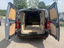 Vauxhall Vivaro Turbo D 2900 Dynamic 