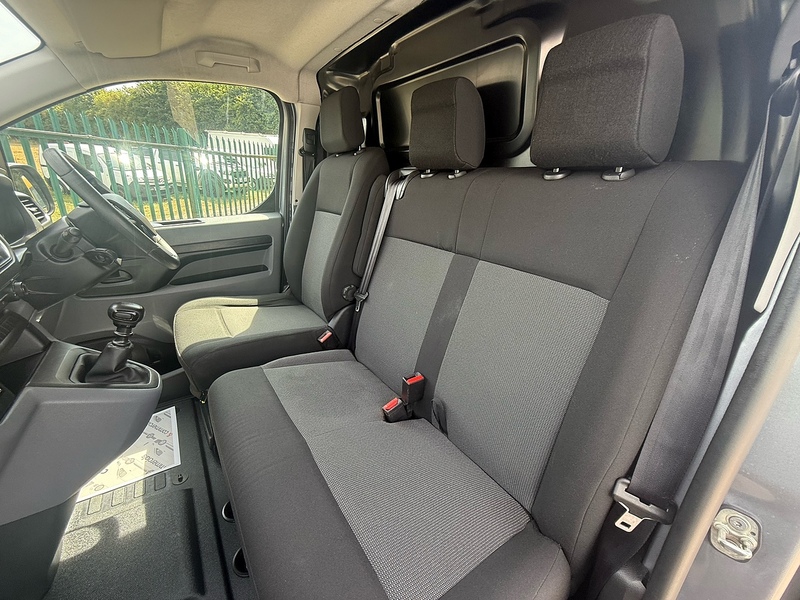 Vauxhall 1.5 Turbo D 2900 Dynamic Panel Van 6dr Diesel Manual L1 H1 Euro 6 (s/s) (100 ps)