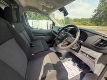 Vauxhall Vivaro Turbo D 2900 Dynamic 