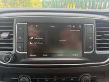 Vauxhall Vivaro Turbo D 2900 Dynamic 