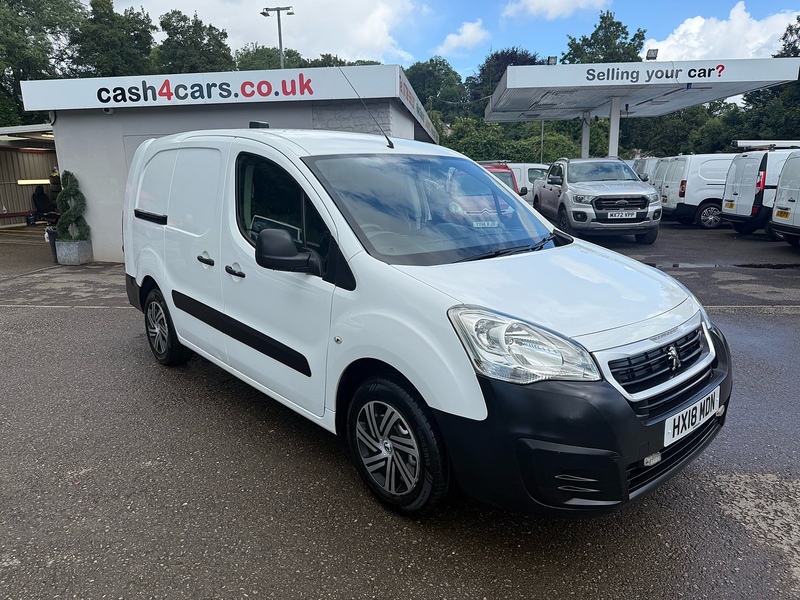 1.6 BlueHDi 756 S Panel Van 6dr Diesel Manual L2 (112 g/km, 97.64 bhp)