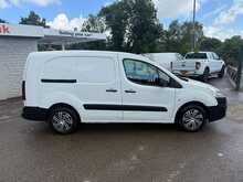 Peugeot Partner BlueHDi 756 S 