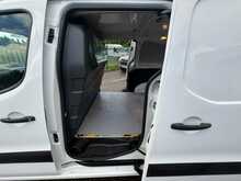 Peugeot Partner BlueHDi 756 S 