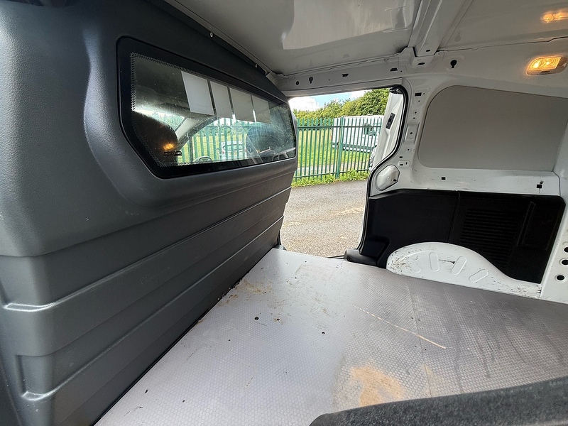 Peugeot 1.6 BlueHDi 756 S Panel Van 6dr Diesel Manual L2 (112 g/km, 97.64 bhp)