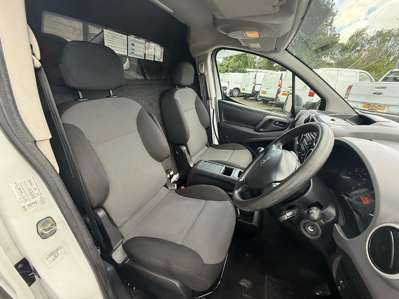 Peugeot 1.6 BlueHDi 756 S Panel Van 6dr Diesel Manual L2 (112 g/km, 97.64 bhp)
