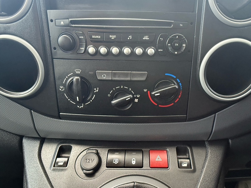Peugeot 1.6 BlueHDi 756 S Panel Van 6dr Diesel Manual L2 (112 g/km, 97.64 bhp)