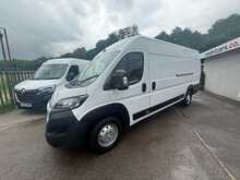 Peugeot Boxer BlueHDi 435 Professional 
