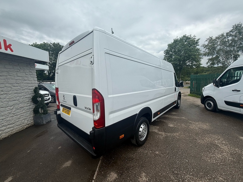 Peugeot BlueHDi 435 Professional Panel Van 2.2 Manual Diesel