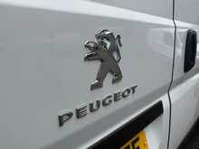 Peugeot Boxer BlueHDi 435 Professional 
