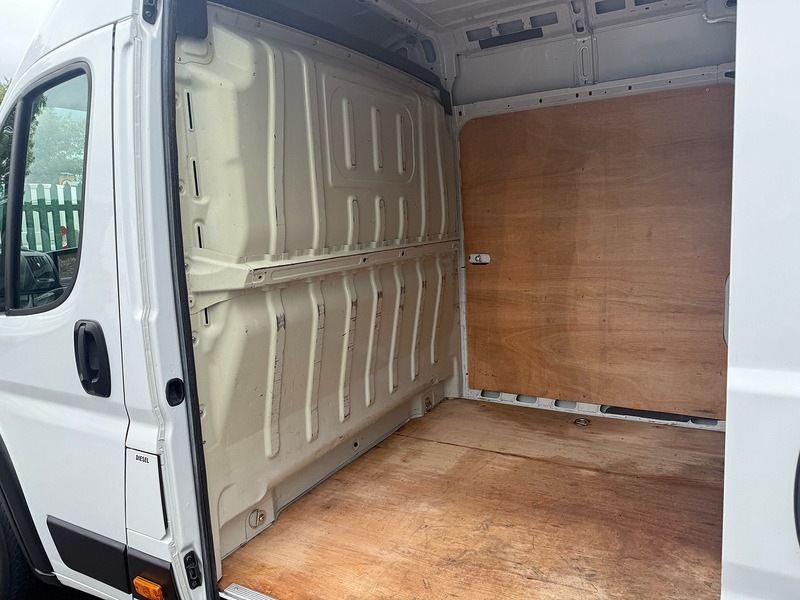 Peugeot BlueHDi 435 Professional Panel Van 2.2 Manual Diesel