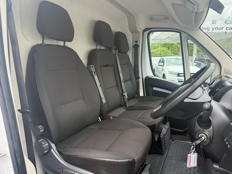 Peugeot BlueHDi 435 Professional Panel Van 2.2 Manual Diesel