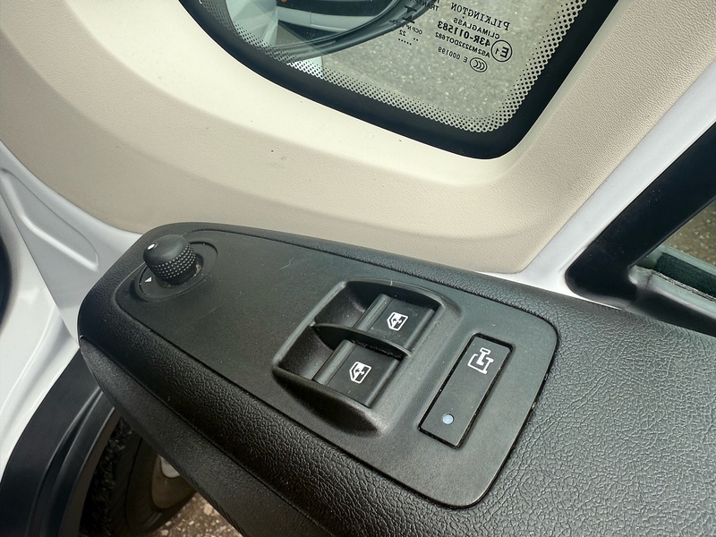 Peugeot BlueHDi 435 Professional Panel Van 2.2 Manual Diesel