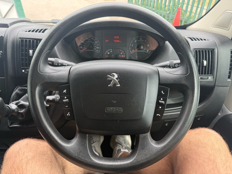 Peugeot BlueHDi 435 Professional Panel Van 2.2 Manual Diesel