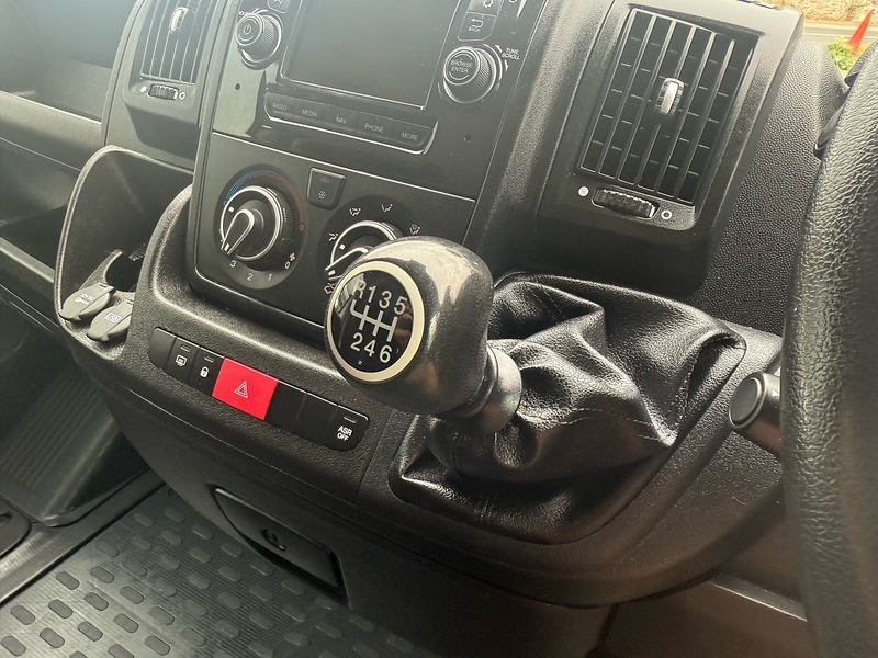 Peugeot BlueHDi 435 Professional Panel Van 2.2 Manual Diesel