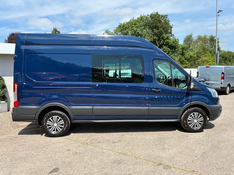 Ford 2.2 TDCi 350 Crew Van Double Cab 6dr Diesel Manual AWD L3 H2 Euro 5 (155 ps)