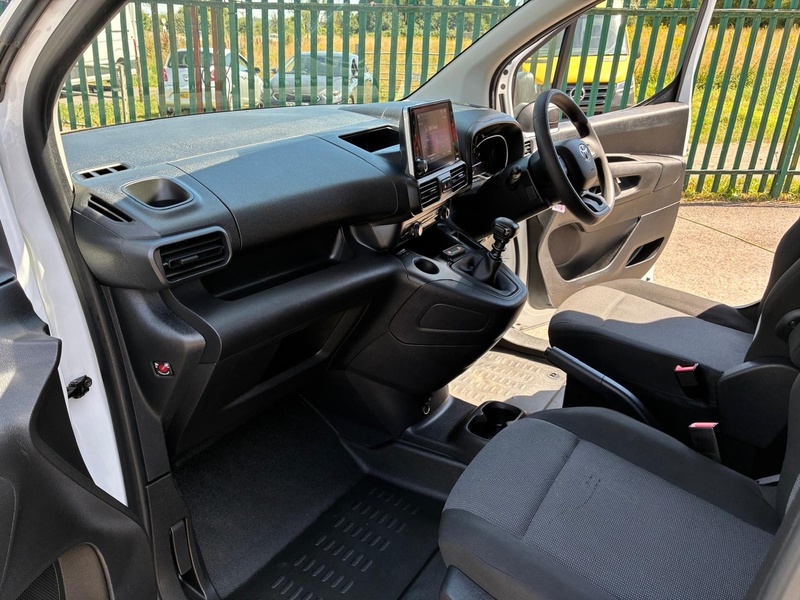 Toyota 1.5 BlueHDi Active Short Panel Van 5dr Diesel Manual SWB Euro 6 (s/s) (100 bhp)