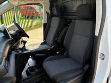 Toyota PROACE CITY BlueHDi Active 