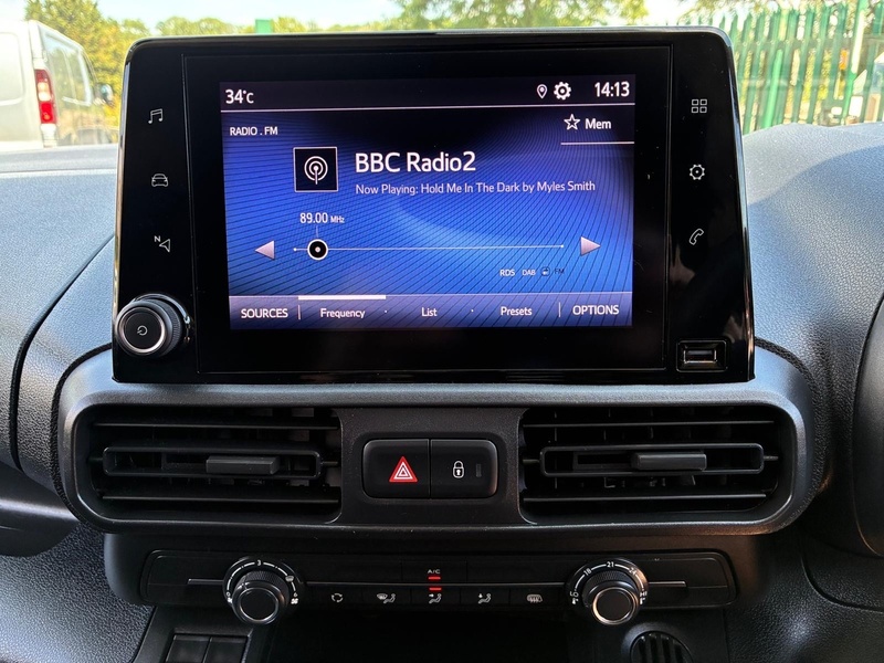 Toyota 1.5 BlueHDi Active Short Panel Van 5dr Diesel Manual SWB Euro 6 (s/s) (100 bhp)