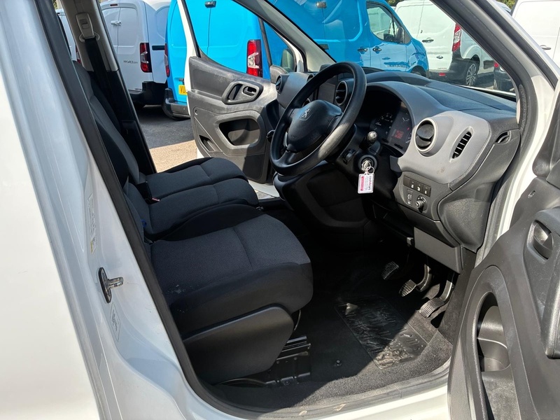 Peugeot 1.6 BlueHDi 854 Professional Panel Van 5dr Diesel Manual L1 (112 g/km, 97.64 bhp)
