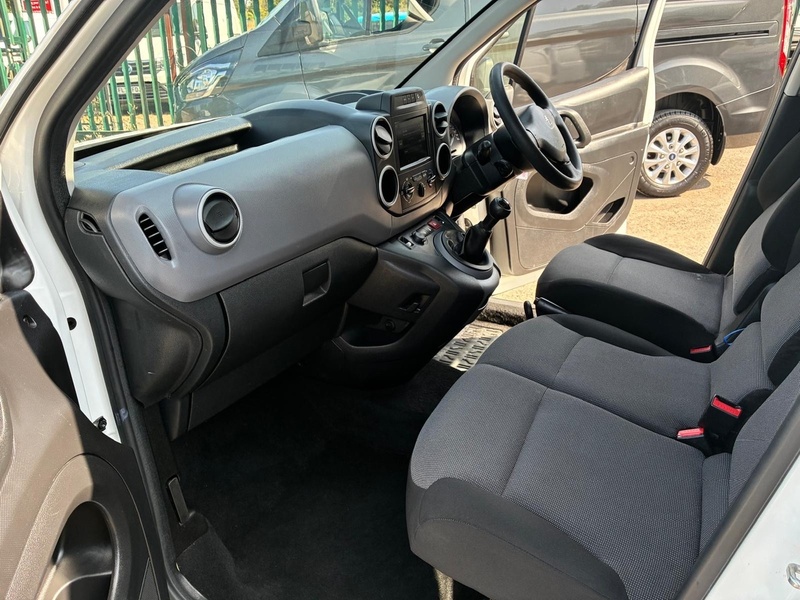 Peugeot 1.6 BlueHDi 854 Professional Panel Van 5dr Diesel Manual L1 (112 g/km, 97.64 bhp)