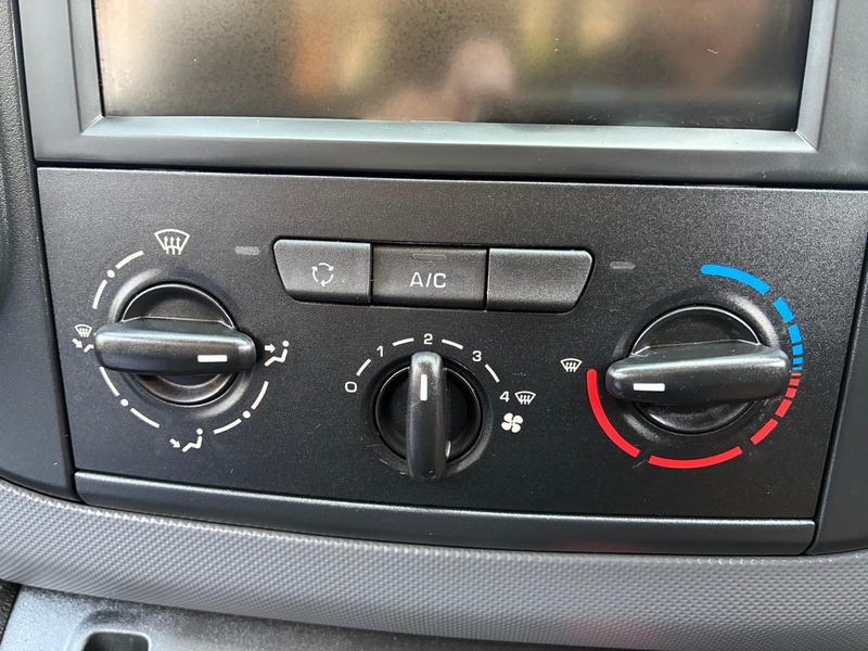 Peugeot 1.6 BlueHDi 854 Professional Panel Van 5dr Diesel Manual L1 (112 g/km, 97.64 bhp)
