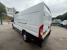Peugeot Boxer BlueHDi 435 Professional Premium + 