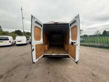 Peugeot Boxer BlueHDi 435 Professional Premium + 