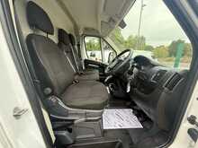 Peugeot Boxer BlueHDi 435 Professional Premium + 