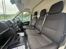 Peugeot Boxer BlueHDi 435 Professional Premium + 